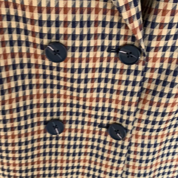 Two piece patterned suit - Picture 10 of 13